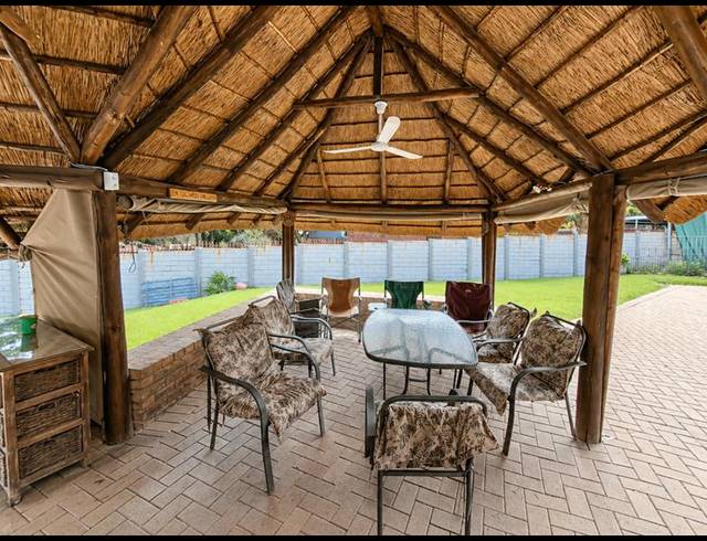4 BEDROOM HOUSE FOR SALE IN THE REEDS